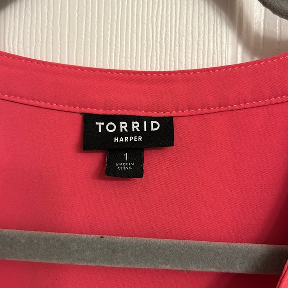 torrid Bubblegum Pink Harper Georgette Pullover Short Sleeve Polyester Blouse 14 - Picture 5 of 7